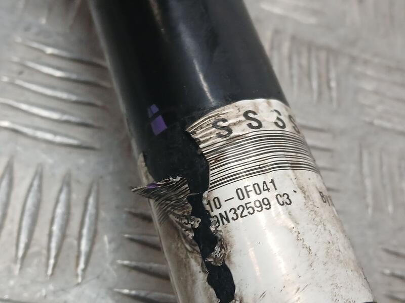 Recambio de transmision delantera derecha para toyota auris active referencia OEM IAM 434100F090  