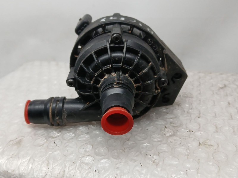 Recambio de bomba agua adicional para jeep avenger (j2) electric referencia OEM IAM 9848380980 BOSCH 039202450Y