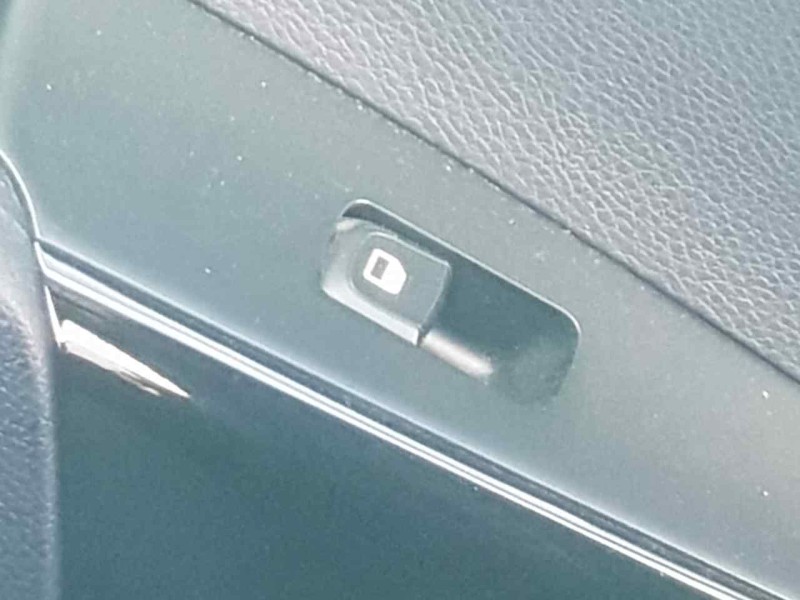 Recambio de mando elevalunas trasero izquierdo para kia picanto (ja) gt line referencia OEM IAM   