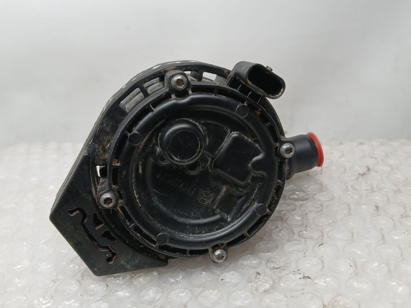Recambio de bomba agua adicional para jeep avenger (j2) electric referencia OEM IAM 9848380980 BOSCH 039202450Y
