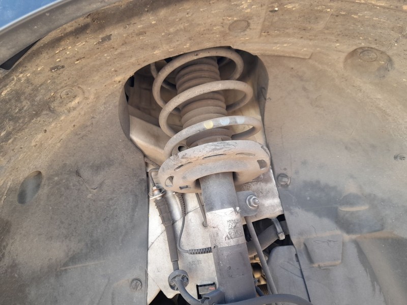 Recambio de amortiguador delantero derecho para citroën c3 iii (sx) 1.5 bluehdi 100 (sxyhyp, sxyhtu) referencia OEM IAM 98274885