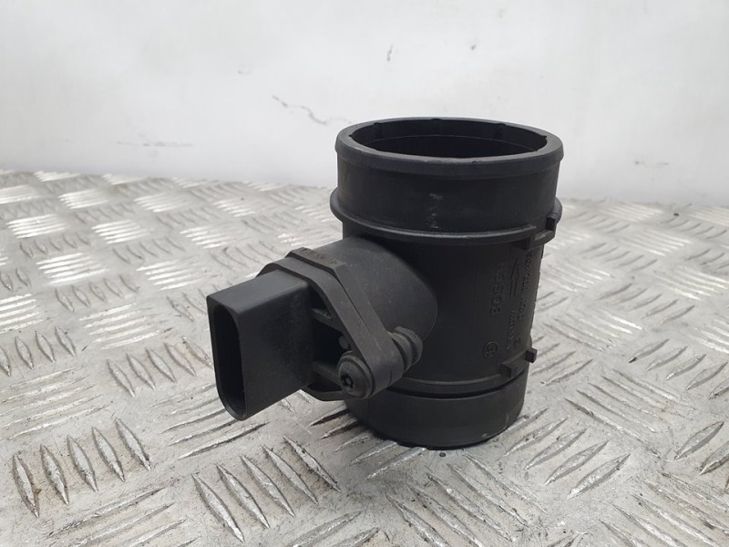 Recambio de caudalimetro para porsche cayenne (typ 9pa) s referencia OEM IAM 0281002435 BOSCH DERECHO