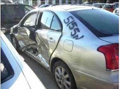 TOYOTA AVENSIS BERLINA (T25)