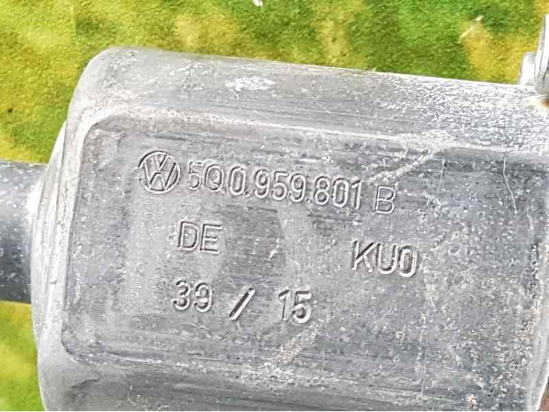 Recambio de motor elevalunas delantero izquierdo para seat leon st (5f8) style referencia OEM IAM 5Q0959801B 0130822717 BOSCH