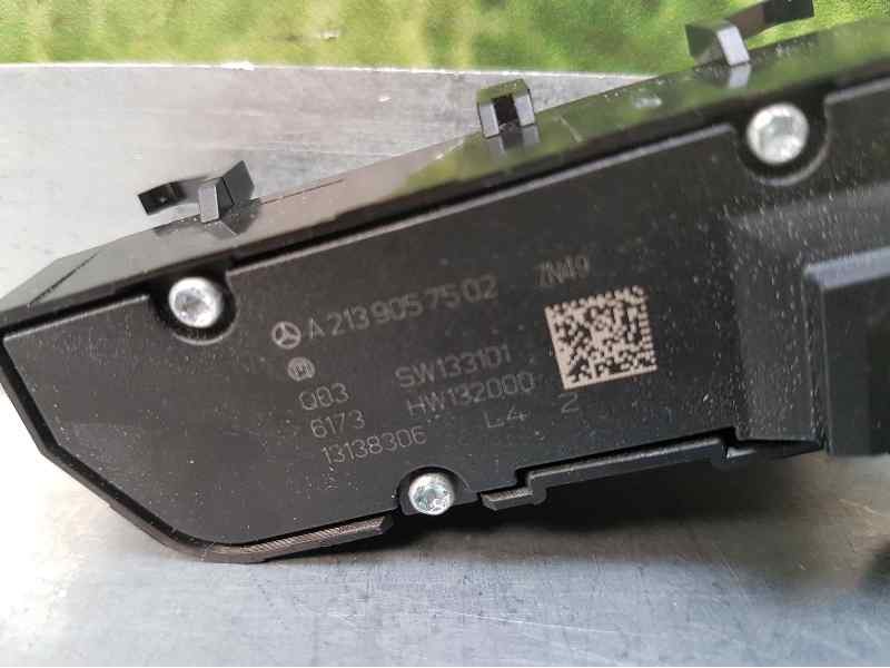Recambio de interruptor para mercedes-benz clase c coupe (w205) c 63 amg (205.386) referencia OEM IAM A2139057502  DELANTERO DER