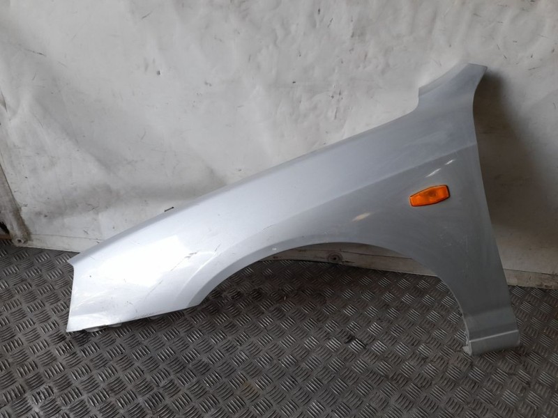 Recambio de aleta delantera izquierda para hyundai elantra (xd) 2.0 crdi comfort (4-ptas.) referencia OEM IAM   TOCADA