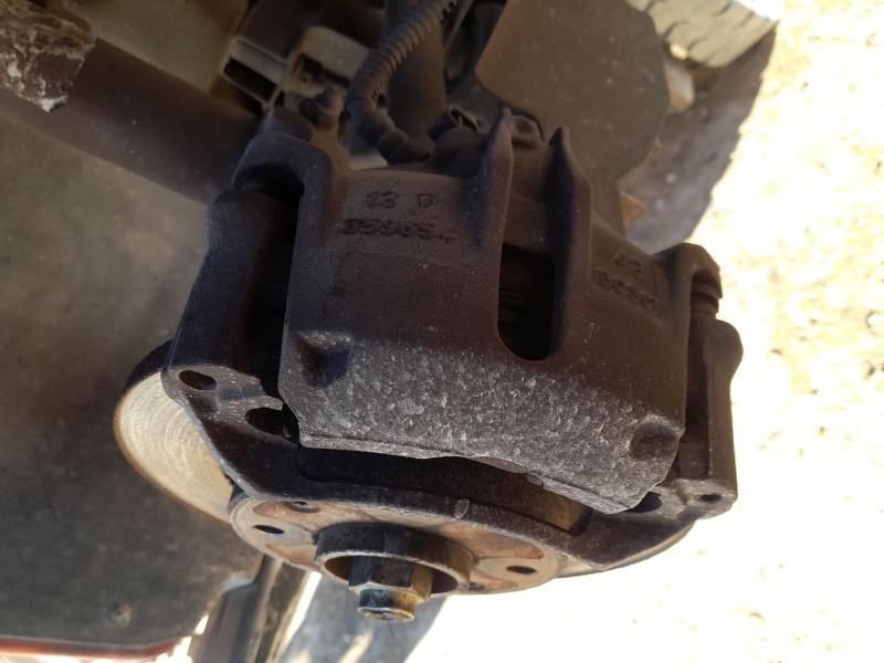 Recambio de pinza freno delantera derecha para peugeot 206 hatchback (2a/c) 1.4 i referencia OEM IAM 4400J3 BOSCH 