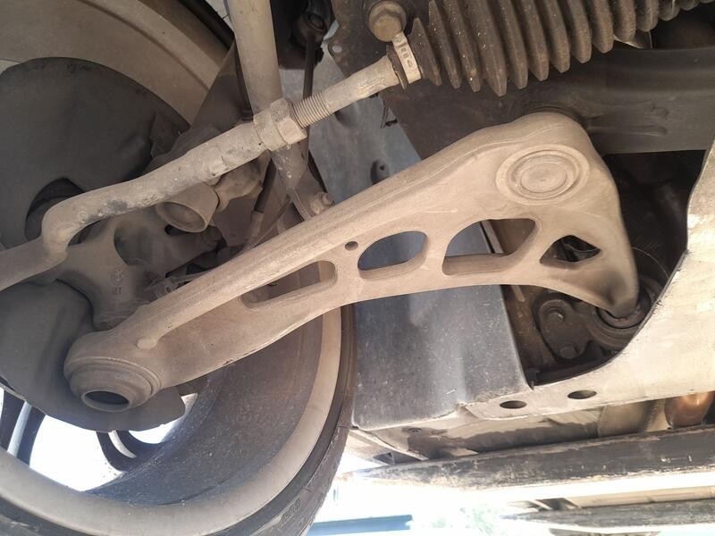 Recambio de brazo suspension inferior delantero derecho para bmw z4 roadster (e85) 2.0 i referencia OEM IAM 31122343358  