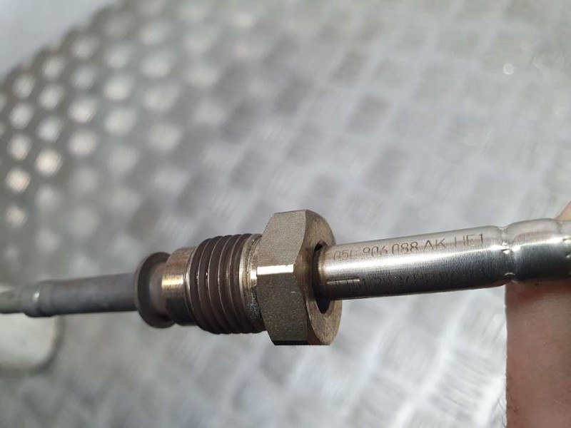 Recambio de sensor para audi a3 sedan (8ys) 35 tdi s line referencia OEM IAM 05L906088AK  