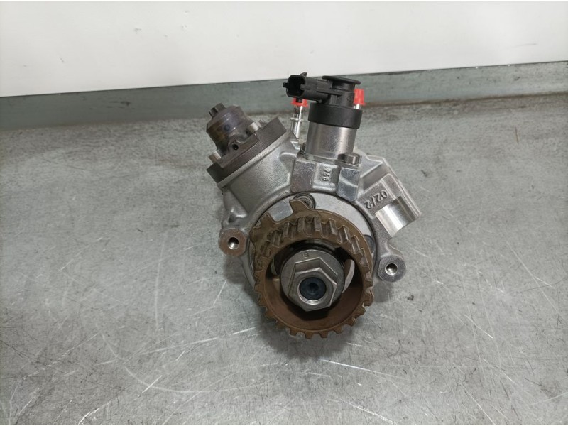 Recambio de bomba alta presion para peugeot 208 1.6 blue-hdi fap referencia OEM IAM 9811347380 0445010739 BOSCH