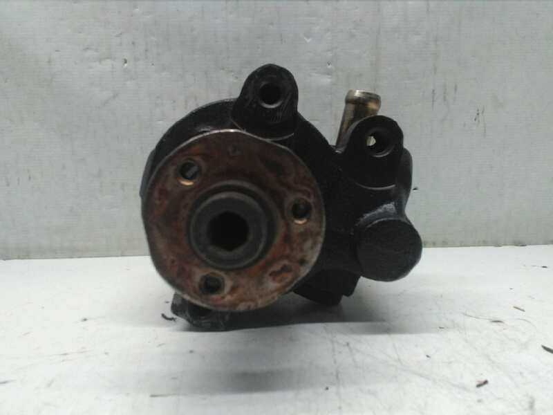 Recambio de bomba direccion para renault megane ii classic berlina 2.0 16v referencia OEM IAM 7700840103 26045349 DELPHI
