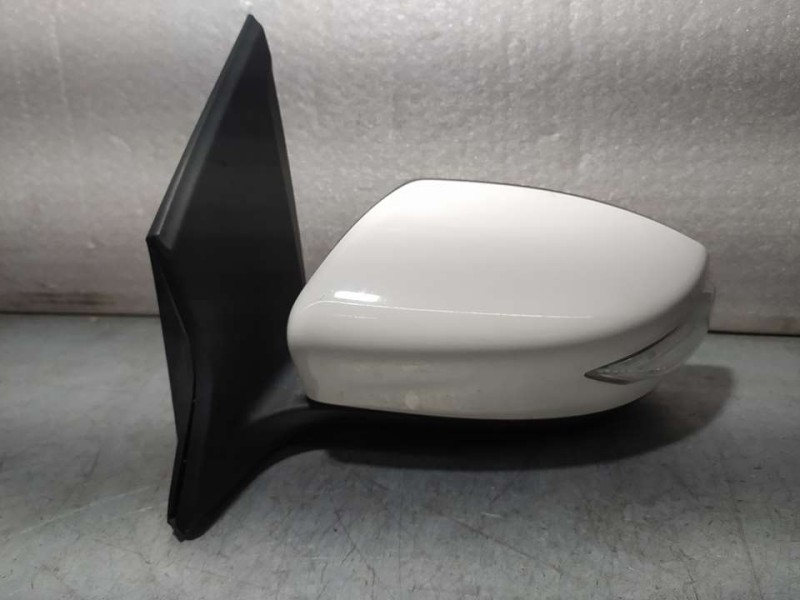 Recambio de retrovisor izquierdo para nissan pulsar (c13) acenta referencia OEM IAM 21996863E04 7 CABLES ELECTRICO