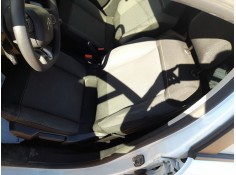 ASIENTO DELANTERO IZQUIERDO 