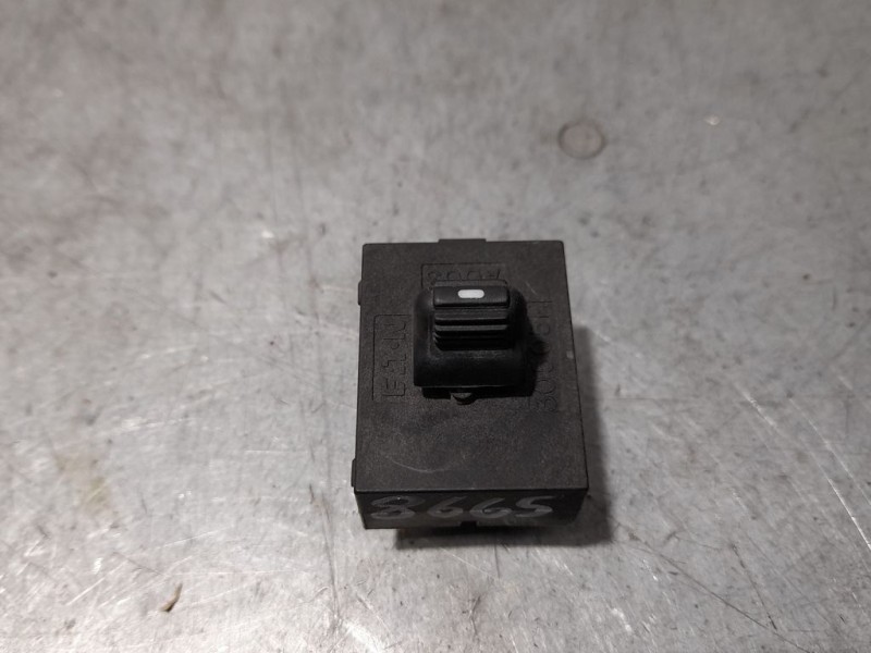 Recambio de mando elevalunas trasero derecho para jeep gr.cherokee (zj)/(z) 2.5 td laredo (z) referencia OEM IAM SIN REF  