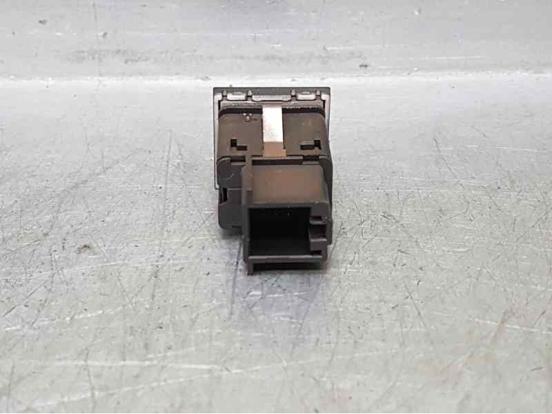 Recambio de interruptor para volkswagen polo (6c1) comfortline bluemotion referencia OEM IAM 6C0905218A  COMANDO INTERRUPTOR STA