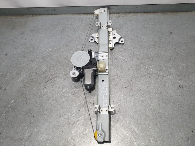 Recambio de elevalunas delantero izquierdo para nissan micra v (k14) urban referencia OEM IAM 807305FA1A 0620403840 DENSO ELECTR