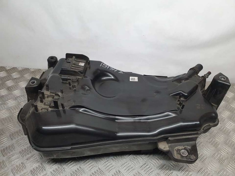 Recambio de deposito adblue para audi a3 sedan (8ys) 35 tdi s line referencia OEM IAM 5WA131877D 341547068 