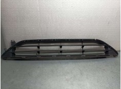 Recambio de rejilla central paragolpes para nissan x-trail (t32) acenta referencia OEM IAM 622546FR0  INFERIOR