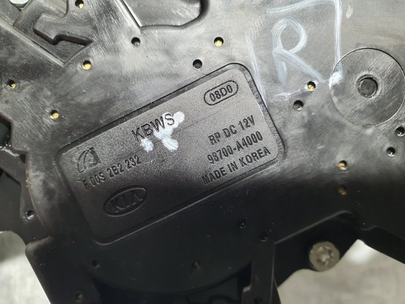 Recambio de motor limpia trasero para kia carens ( ) basic referencia OEM IAM 98700A4000 F00S2B2232 