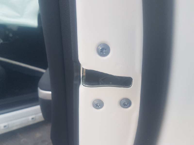 Recambio de cerradura puerta delantera derecha para kia stinger (ck) gt-line 2wd referencia OEM IAM MONTADO EN PUERTA  