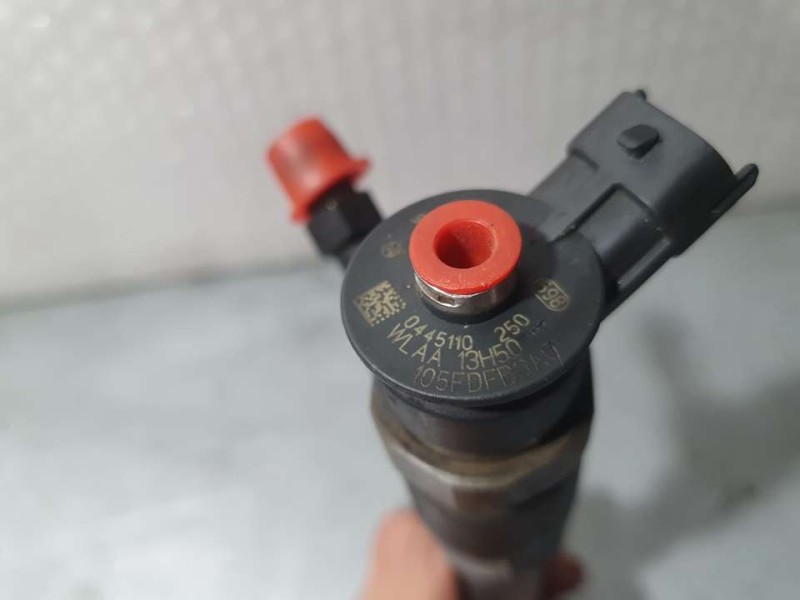 Recambio de inyector para ford ranger (eq) 2.5 12v td cat referencia OEM IAM 081F6340A0 0445110250 BOSCH