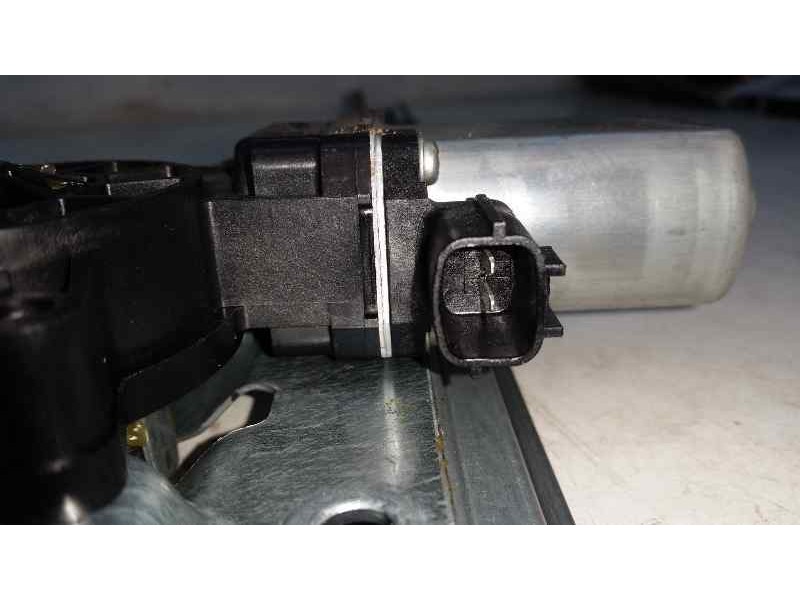 Recambio de elevalunas delantero derecho para renault captur dynamique referencia OEM IAM  2PINS ELECTRICO