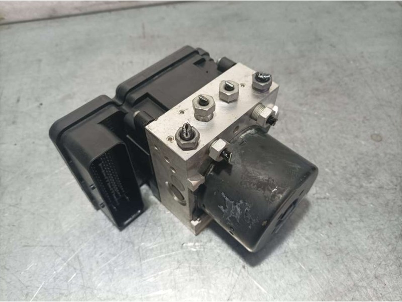 Recambio de abs para volvo v40 cross country momentum referencia OEM IAM 31423315 10021210094 ATE