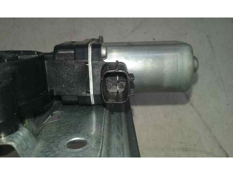 Recambio de elevalunas trasero derecho para renault captur dynamique referencia OEM IAM  2 PINS ELECTRICO