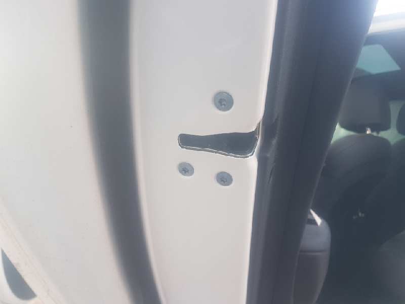 Recambio de cerradura puerta trasera izquierda para kia stinger (ck) gt-line 2wd referencia OEM IAM  MONTADO EN PUERTA 