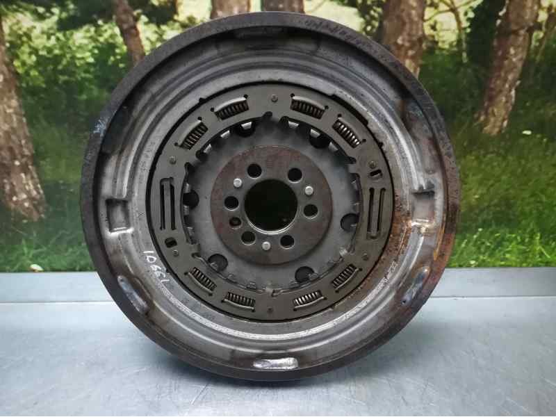 Recambio de volante motor para renault captur dynamique referencia OEM IAM 123105323R  