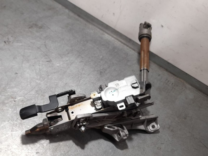 Recambio de columna direccion para volvo v40 cross country momentum referencia OEM IAM P31340956  