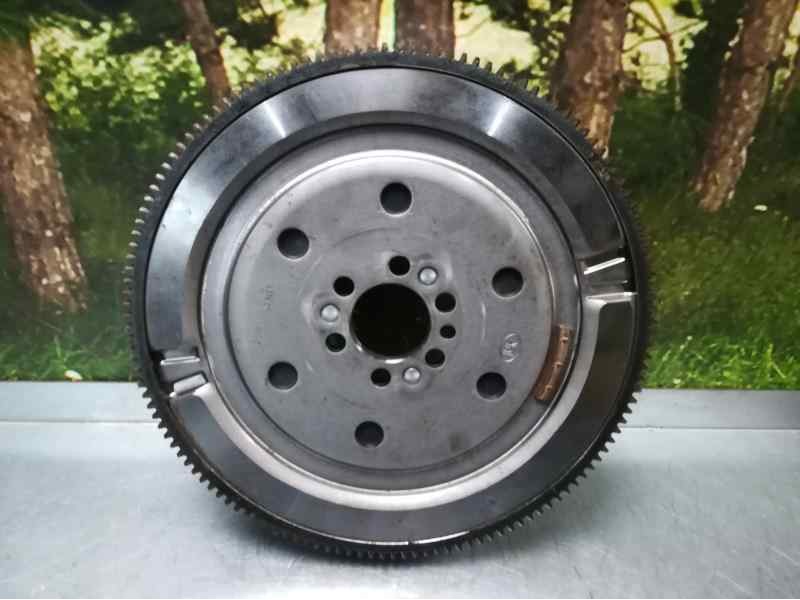 Recambio de volante motor para renault captur dynamique referencia OEM IAM 123105323R  