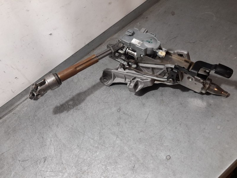 Recambio de columna direccion para volvo v40 cross country momentum referencia OEM IAM P31340956  