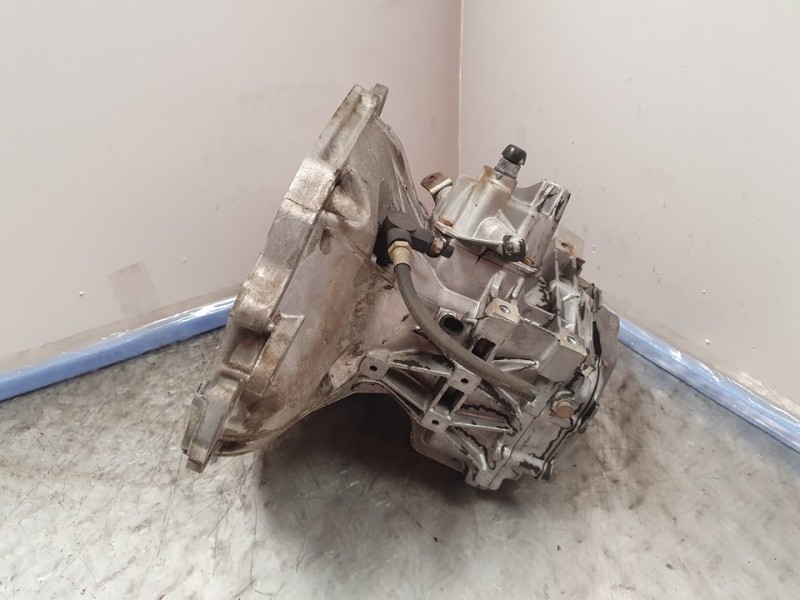 Recambio de caja cambios para daewoo lacetti se referencia OEM IAM MC372 DU006720 5VELOCIDADES