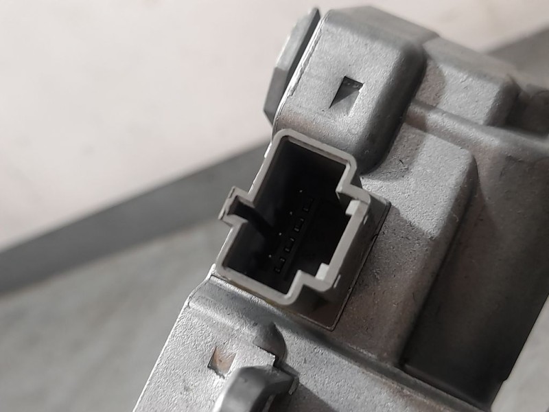 Recambio de columna direccion para volvo v40 cross country momentum referencia OEM IAM P31340956  