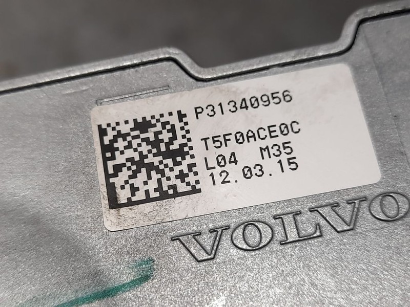 Recambio de columna direccion para volvo v40 cross country momentum referencia OEM IAM P31340956  