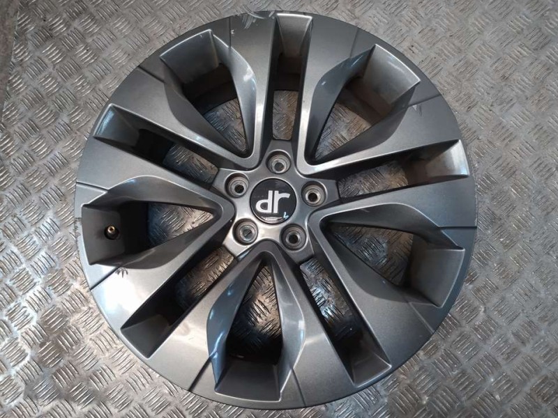 Recambio de juego llantas aluminio para dr 4.0 ev referencia OEM IAM 7X18 5 TORN ET33 ALUMINIO 