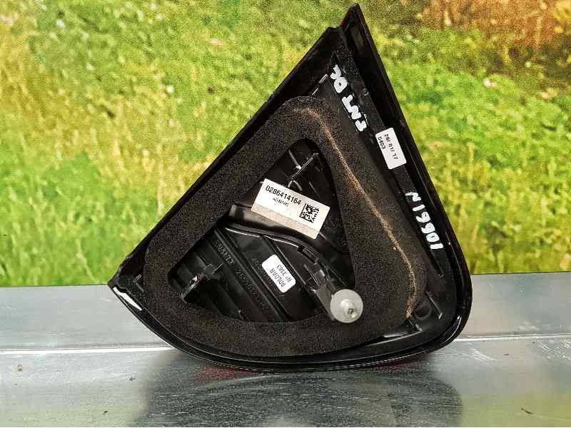 Recambio de piloto trasero derecho para renault captur dynamique referencia OEM IAM 0286414164 FALSO INTERIOR