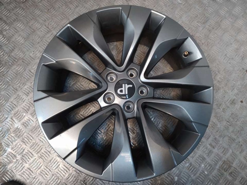Recambio de juego llantas aluminio para dr 4.0 ev referencia OEM IAM 7X18 5 TORN ET33 ALUMINIO 