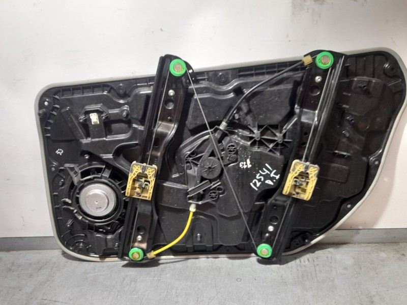 Recambio de elevalunas delantero izquierdo para volvo v40 cross country momentum referencia OEM IAM 3208948  