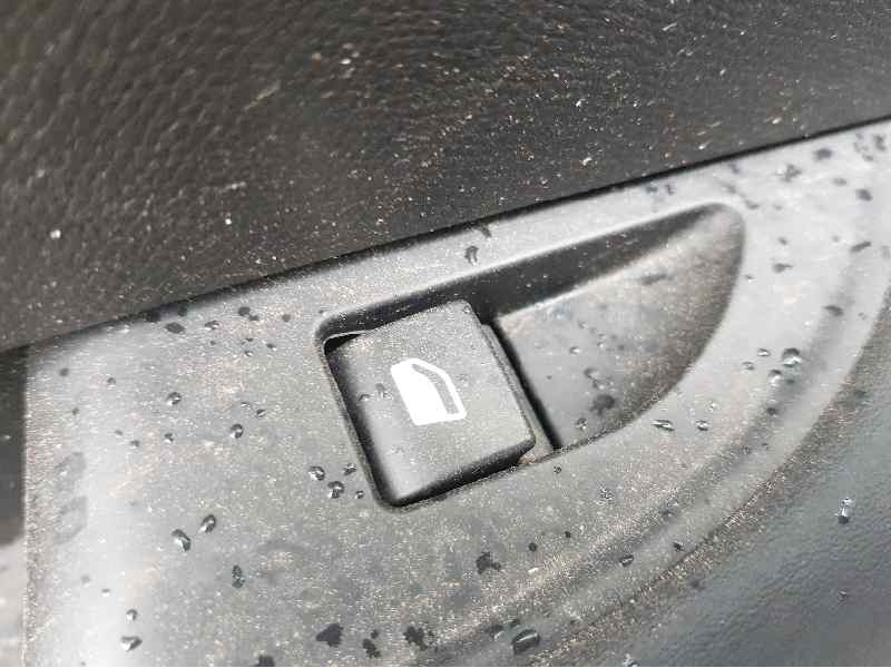 Recambio de mando elevalunas trasero izquierdo para ds 3 crossback performance line referencia OEM IAM 98177784DX  