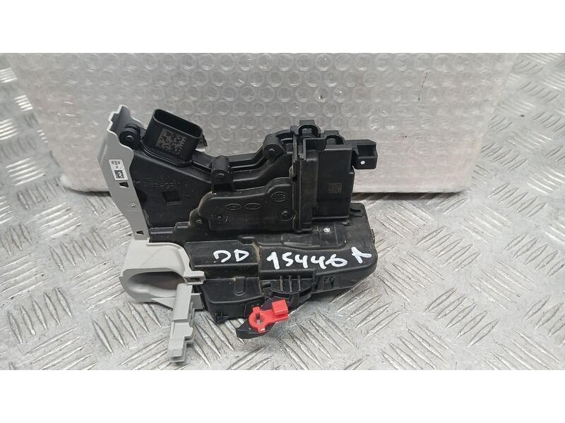 Recambio de cerradura puerta delantera derecha para hyundai kona style hybrid 2wd referencia OEM IAM 81320J9010  