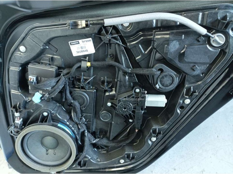 Recambio de elevalunas trasero derecho para volvo v40 cross country momentum referencia OEM IAM 3208948  ELECTRICO