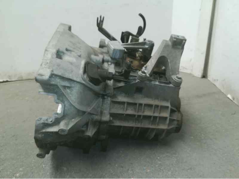 Recambio de caja cambios para ford focus berlina (cap) ghia referencia OEM IAM 4M5R7002VB 130405 5VELOCIDADES