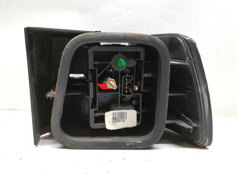 Recambio de piloto trasero izquierdo para citroën xantia berlina 1.6 referencia OEM IAM  TOCADO EXTERIOR MOD