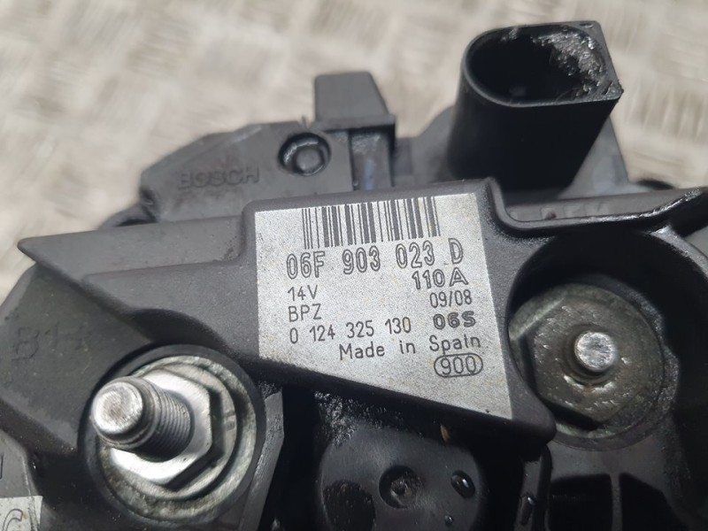 Recambio de alternador para volkswagen crafter caja cerrada caja cerrada 35 referencia OEM IAM 06F903023D 0124325130 