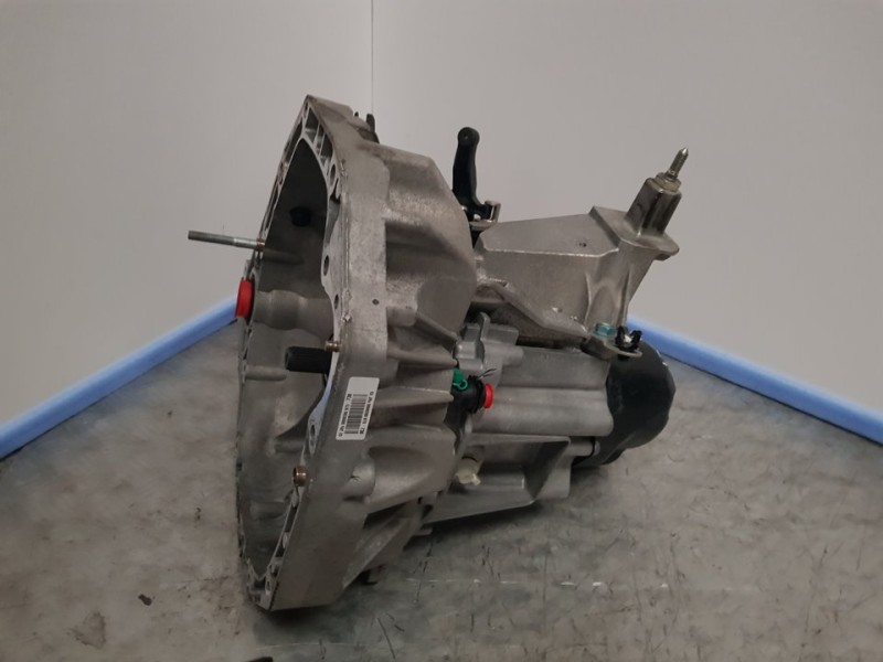 Recambio de caja cambios para nissan note visia referencia OEM IAM JR5362 A042821 5VELOCIDADES