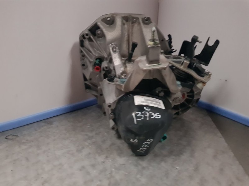 Recambio de caja cambios para nissan note visia referencia OEM IAM JR5362 A042821 5VELOCIDADES