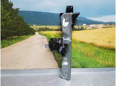 Recambio de elevalunas trasero derecho para opel insignia berlina excellence referencia OEM IAM  7 PINS ELECTRICO