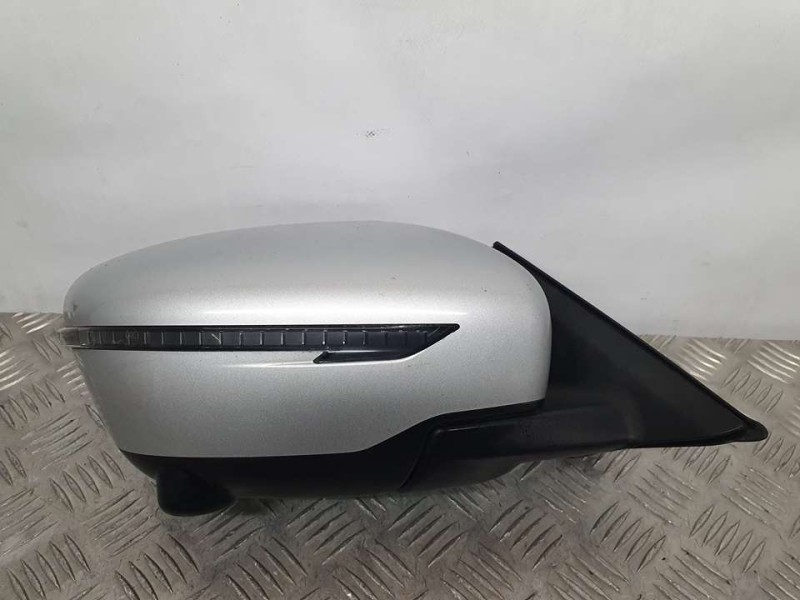 Recambio de retrovisor derecho para nissan x-trail (t32) acenta referencia OEM IAM 963016FL5A  ELECTRICO 13 CABLES CON CAMARA